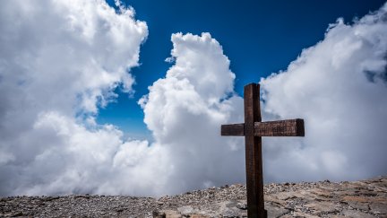 photography, cross, clouds | 6016x4016 Wallpaper - wallhaven.cc